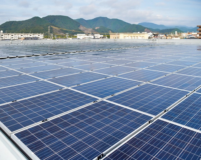 太陽光発電、LED照明の積極導入