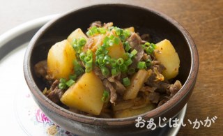 【9月】じゃがいもと牛肉のキムチ煮