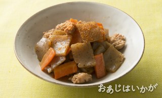 【3月】こんにゃくとひき肉の煮もの